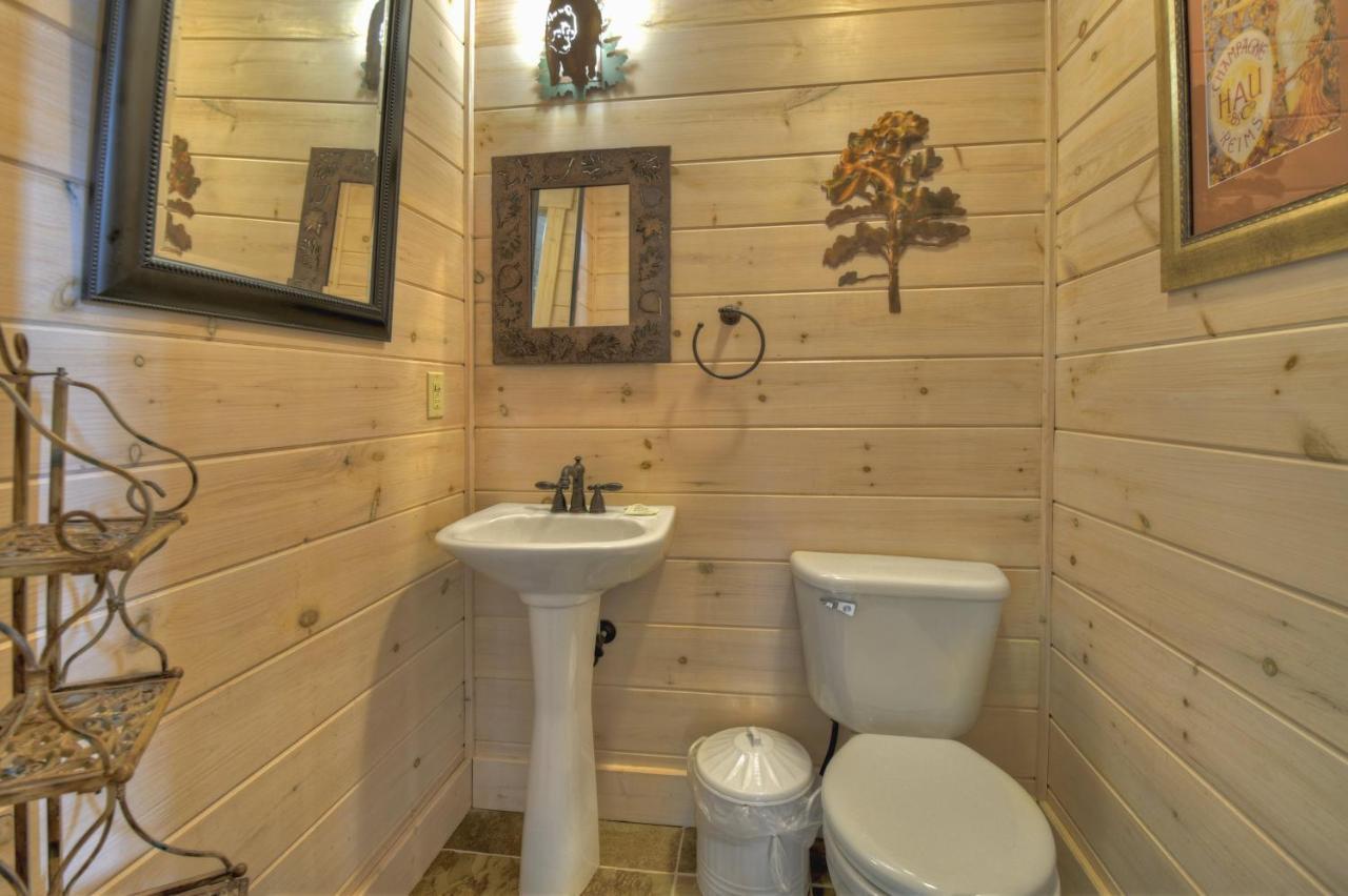 הוילה Morganton Champagne Chalet - Cuddleup מראה חיצוני תמונה