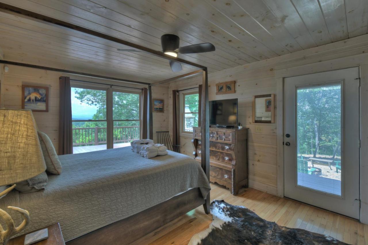 הוילה Morganton Champagne Chalet - Cuddleup מראה חיצוני תמונה